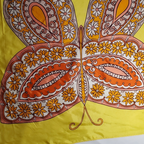 Unique 70s Vintage Dreamy Illustrated Pink Butterfly Graphic Scarf - Picture 9 of 11